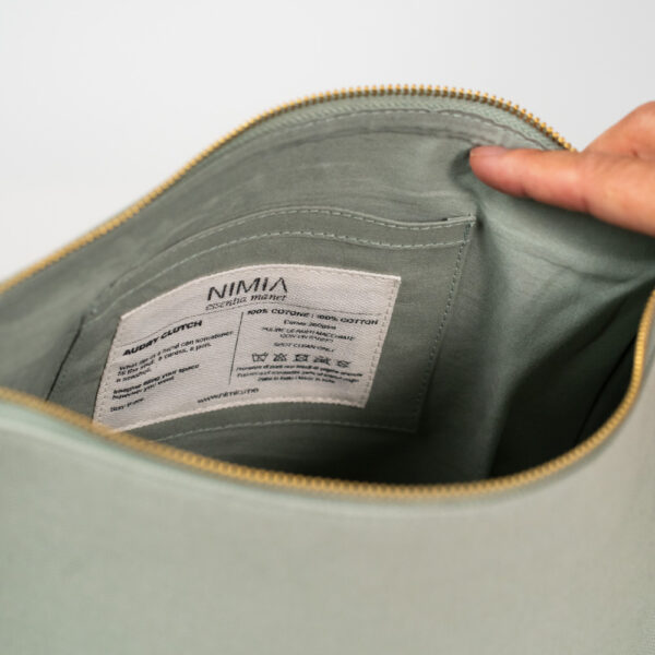 Green cotton canva zipper clutch