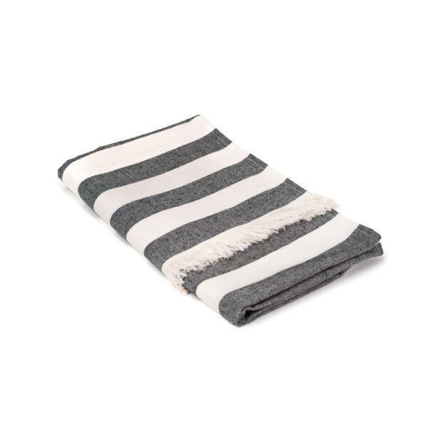 Fouta broadcloth in light cotton with bangs. White background with stripes, yarn-dyed.